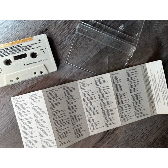 Dirty Dancing 1987 cassette tape - Picture 6 of 8